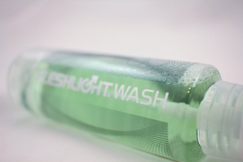 Fleshlight - Spray Antibacterian pentru Jucării Sexuale 100 ml