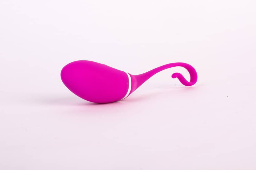 Irena - Ou vibrator cu aplicație, mov, 16 cm - detaliu 3